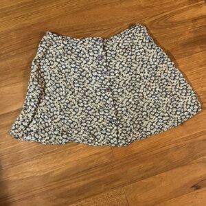 Source Unknown Blue and Cream Floral Mini Skirt